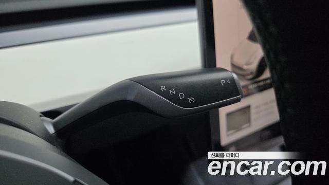 Tesla Model Y 2022 — photo 12
