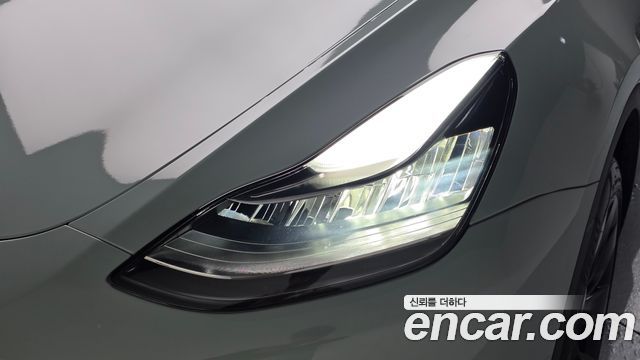 Tesla Model Y 2022 — photo 8