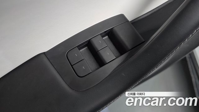 Tesla Model Y 2022 — photo 27