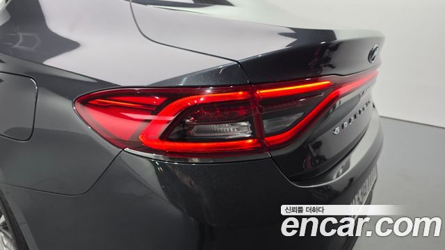 Hyundai Grandeur 2017 — photo 9