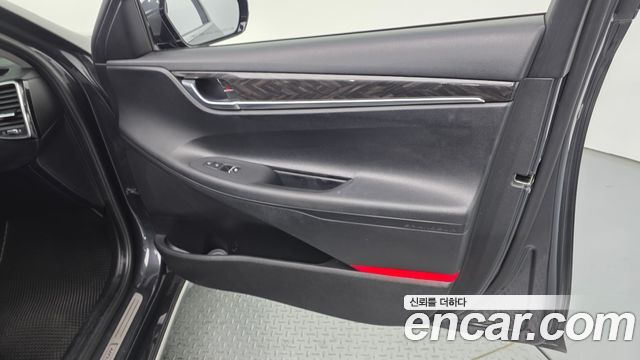 Hyundai Grandeur 2017 — photo 14