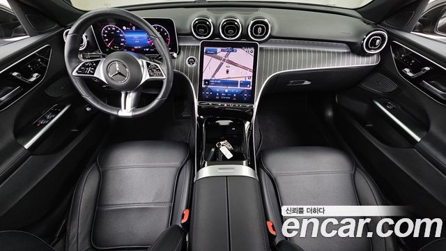 Mercedes-Benz C-Class 2024 — photo 10