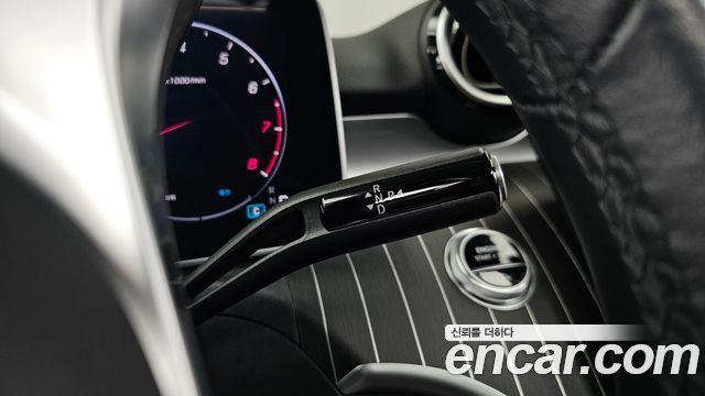 Mercedes-Benz C-Class 2024 — photo 12