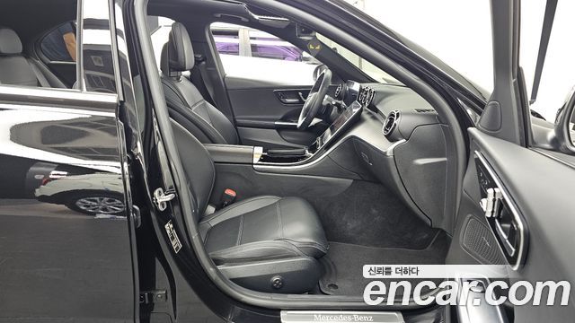 Mercedes-Benz C-Class 2024 — photo 17