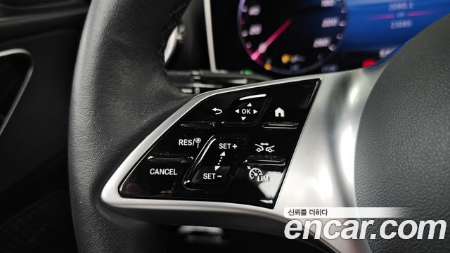 Mercedes-Benz C-Class 2024 — photo 29