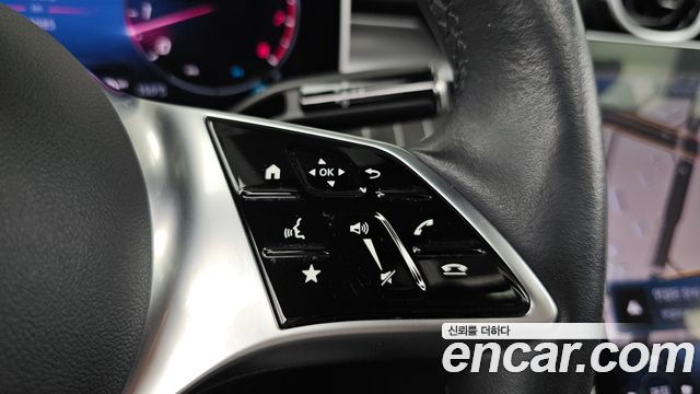 Mercedes-Benz C-Class 2024 — photo 33