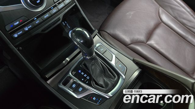 Hyundai Grandeur 2015 — photo 12