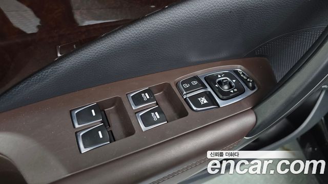 Hyundai Grandeur 2015 — photo 29