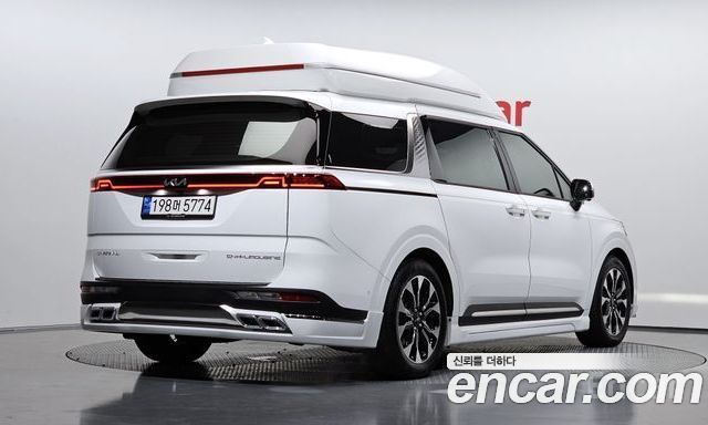 Kia Canival 2023 — photo 4