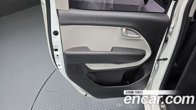Kia RAY 2022 — photo 15