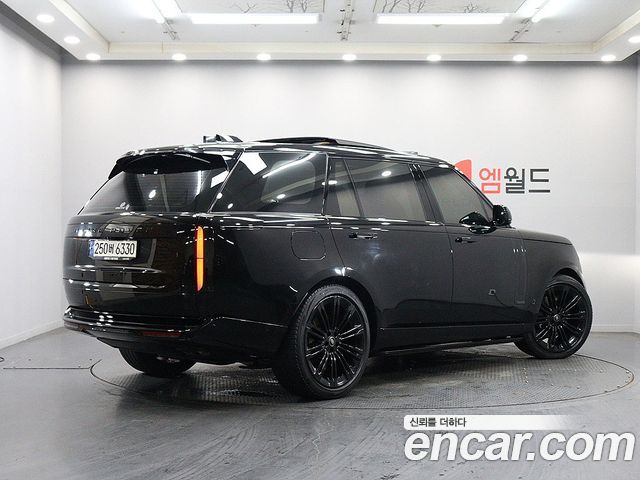 Land Rover Range Rover 2024 — photo 3