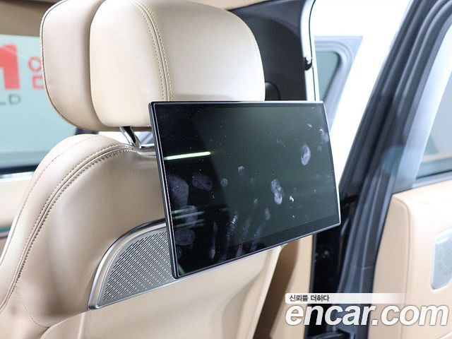 Land Rover Range Rover 2024 — photo 14