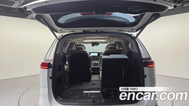 Kia Canival 2023 — photo 15
