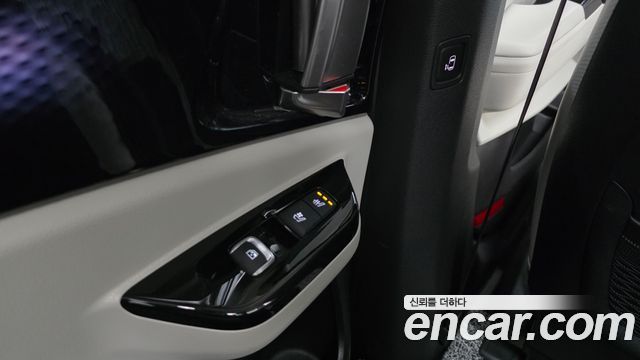 Kia Canival 2023 — photo 19