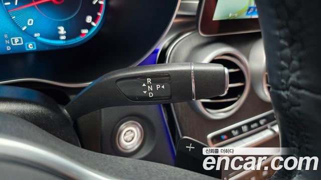 Mercedes-Benz GLC-Class 2020 — photo 12