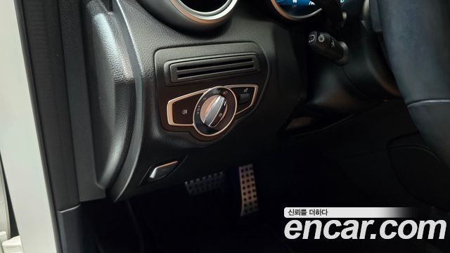 Mercedes-Benz GLC-Class 2020 — photo 26