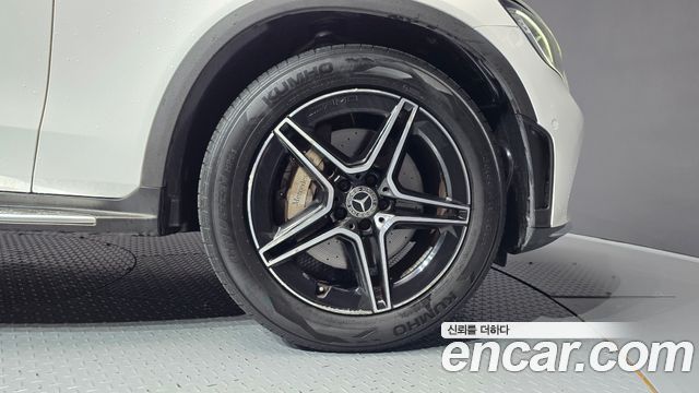 Mercedes-Benz GLC-Class 2020 — photo 7