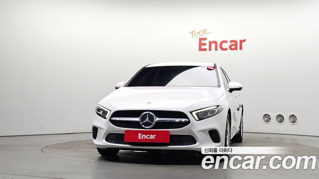 Mercedes-Benz A-Class 2020 — photo 3