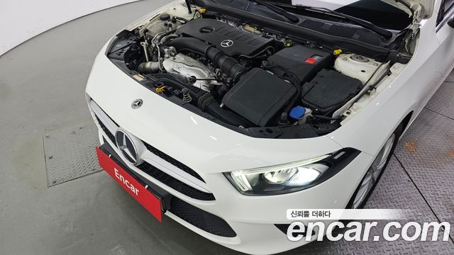 Mercedes-Benz A-Class 2020 — photo 6