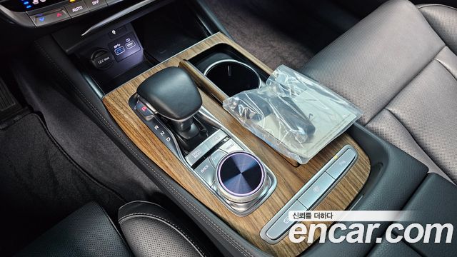 Kia K9 2022 — photo 9