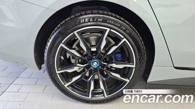 BMW i4 2024 — photo 5