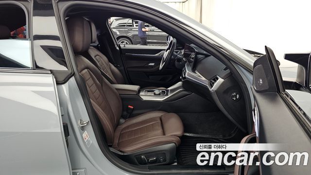 BMW i4 2024 — photo 17