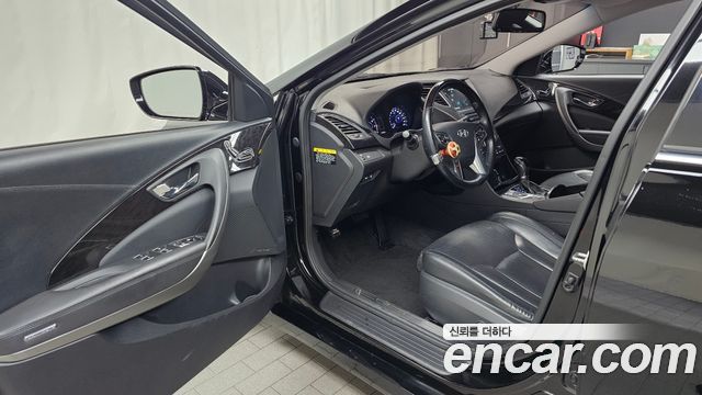 Hyundai Grandeur 2015 — photo 13