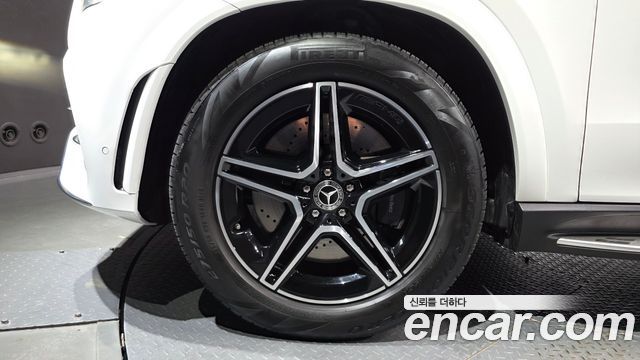 Mercedes-Benz GLE-Class 2021 — photo 5