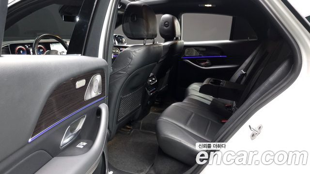 Mercedes-Benz GLE-Class 2021 — photo 11