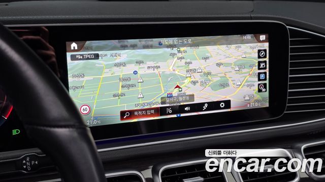 Mercedes-Benz GLE-Class 2021 — photo 13