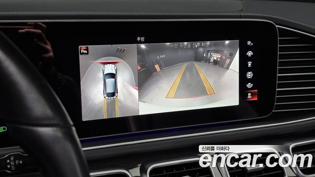 Mercedes-Benz GLE-Class 2021 — photo 14