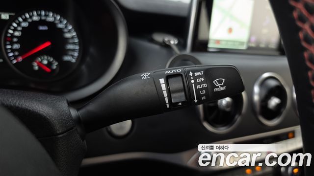 Kia Stinger 2018 — photo 28