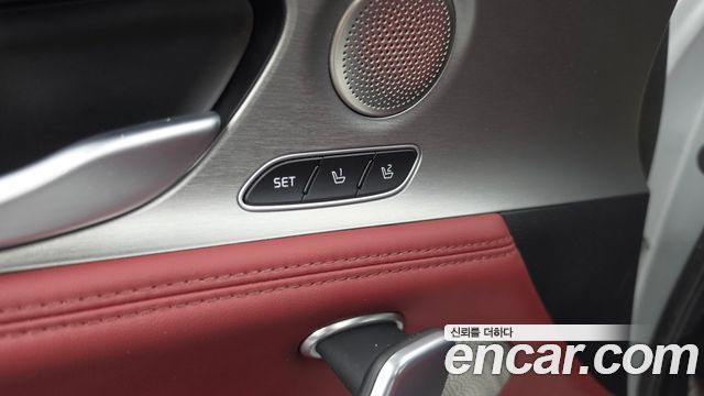 Kia Stinger 2018 — photo 33