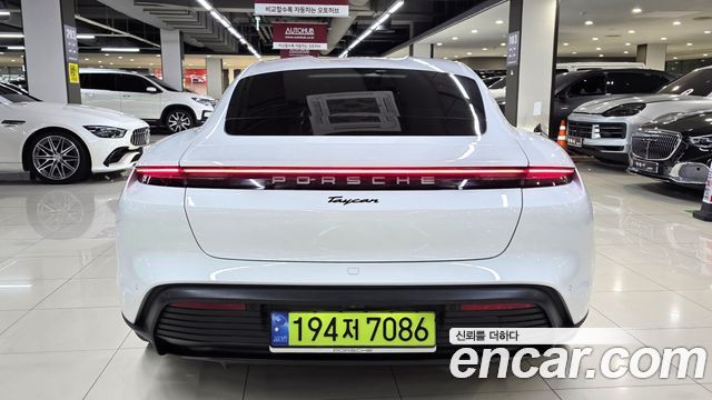 Porsche Taycan 2023 — photo 5