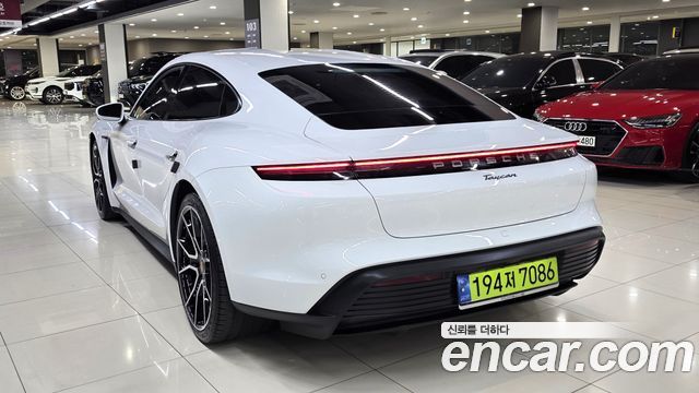 Porsche Taycan 2023 — photo 6