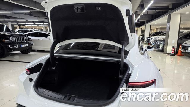 Porsche Taycan 2023 — photo 7