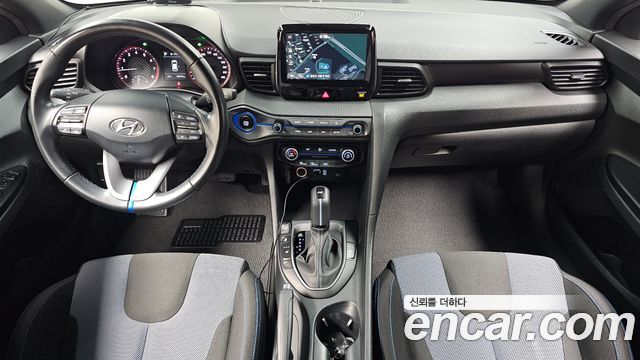 Hyundai Veloster 2018 — photo 10