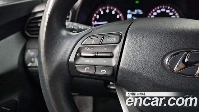Hyundai Veloster 2018 — photo 23