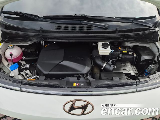 Hyundai Staria 2023 — photo 7