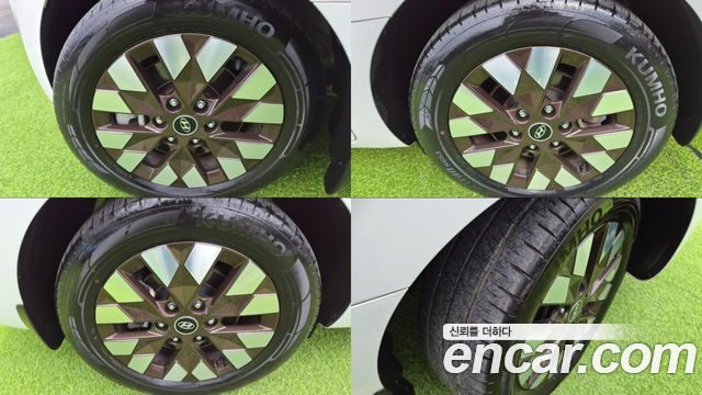 Hyundai Staria 2023 — photo 8