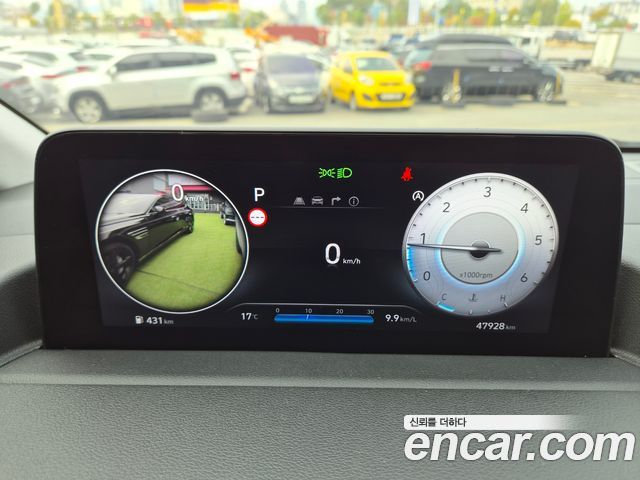Hyundai Staria 2023 — photo 11