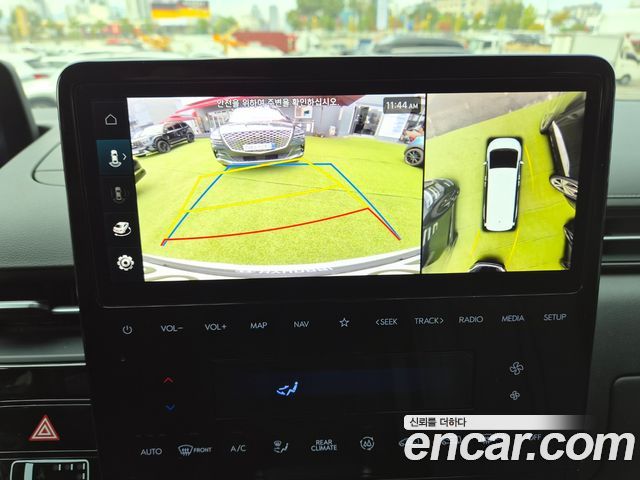 Hyundai Staria 2023 — photo 13