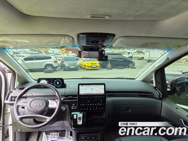 Hyundai Staria 2023 — photo 14