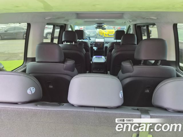 Hyundai Staria 2023 — photo 19