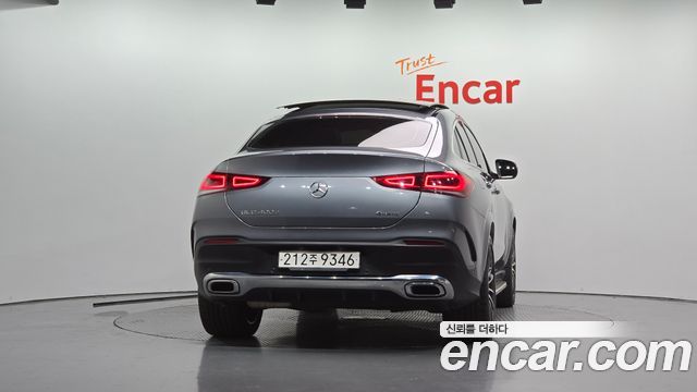 Mercedes-Benz GLE-Class 2022 — photo 4
