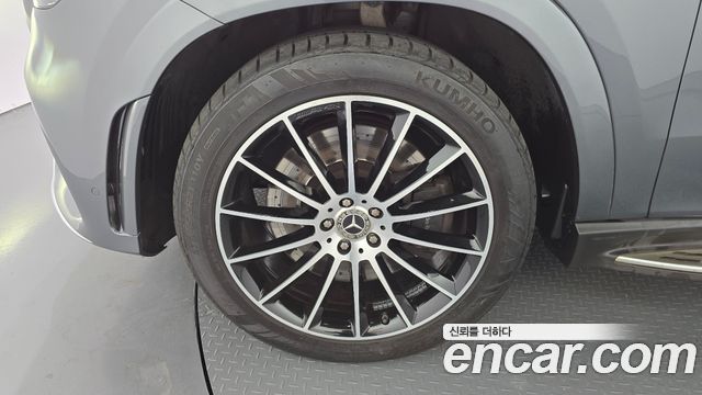 Mercedes-Benz GLE-Class 2022 — photo 5