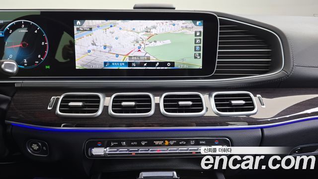 Mercedes-Benz GLE-Class 2022 — photo 18