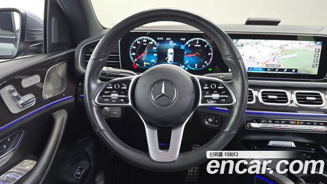 Mercedes-Benz GLE-Class 2022 — photo 19