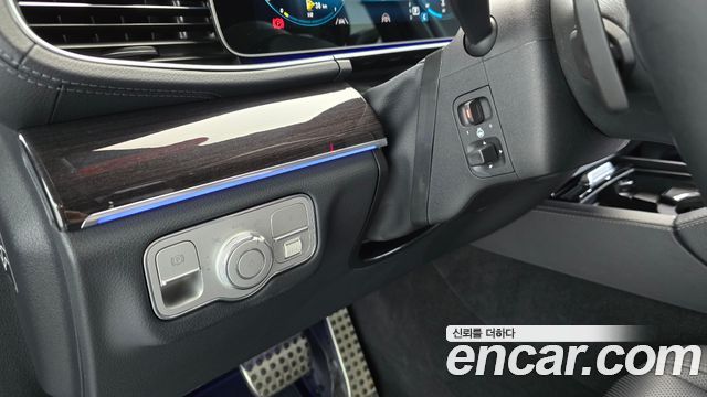 Mercedes-Benz GLE-Class 2022 — photo 25