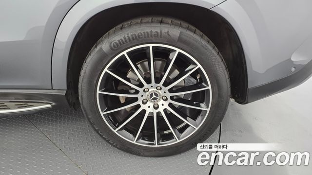 Mercedes-Benz GLE-Class 2022 — photo 7